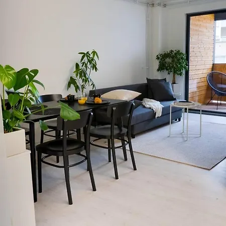 3h,k,p - Keskellae Tamperetta Kaunis Parvekkeellinen Uusittu Kolmio Διαμέρισμα