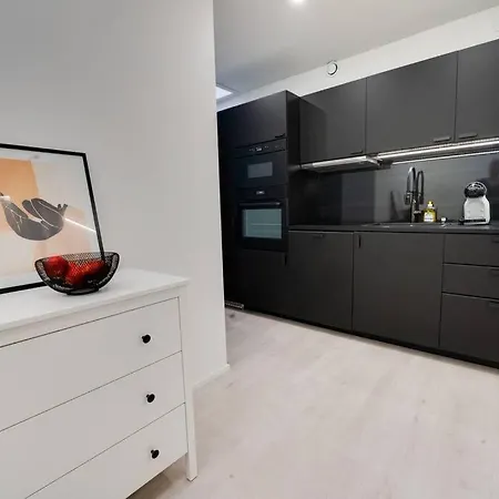 3h,k,p - Keskellae Tamperetta Kaunis Parvekkeellinen Uusittu Kolmio 坦佩雷