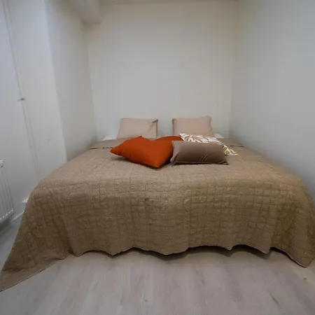 3h,k,p - Keskellae Tamperetta Kaunis Parvekkeellinen Uusittu Kolmio Τάμπερε