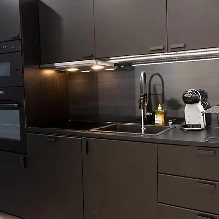 3h,k,p - Keskellae Tamperetta Kaunis Parvekkeellinen Uusittu Kolmio Διαμέρισμα Τάμπερε