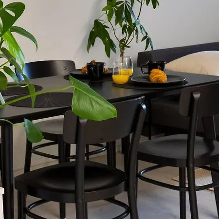 3h,k,p - Keskellae Tamperetta Kaunis Parvekkeellinen Uusittu Kolmio *